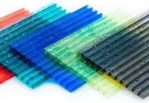 Сравнение монолитного и сотового поликарбоната