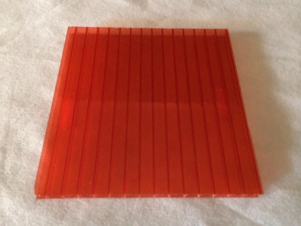 Сотовый поликарбонат 8 мм красный 